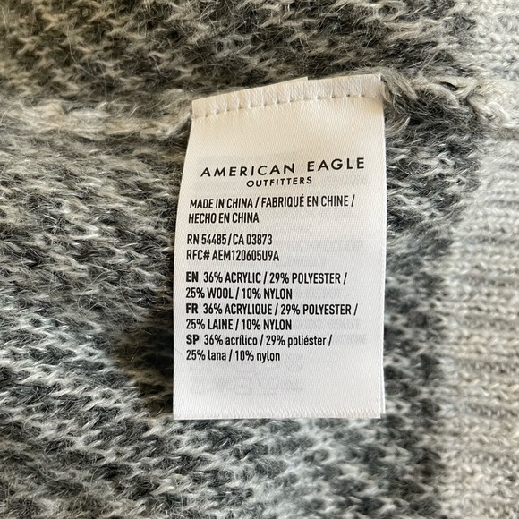 AMERICAN EAGLE GREY CAMO LONG SLEEVE CROP SWEATER, WOMENS SIZE MEDIUM - Picture 10 of 10